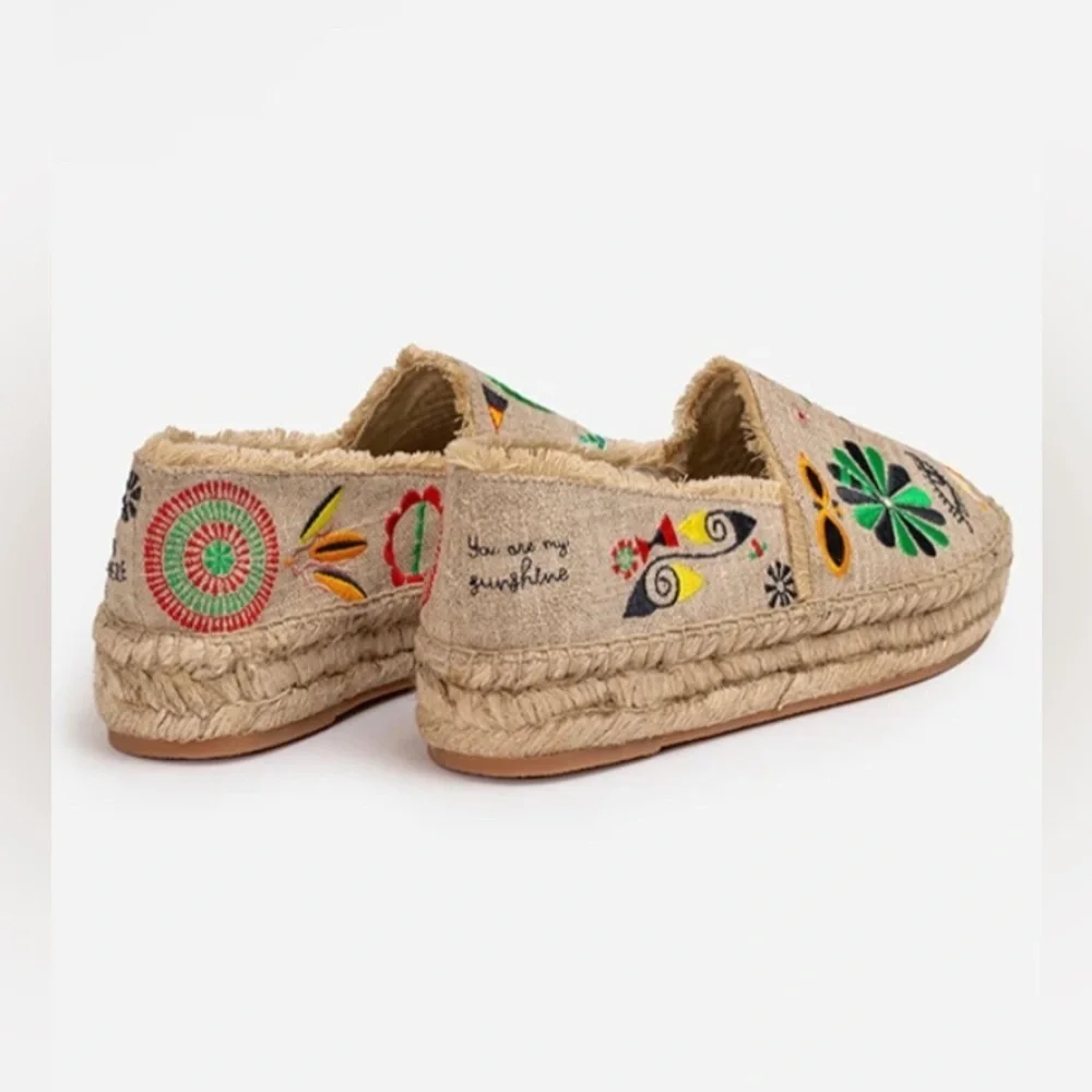 NWOT JOHNNY WAS PARKER ESPADRILLE, Size 8,5